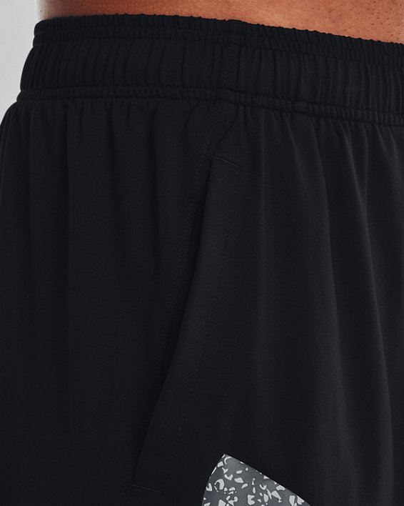 Men's UA Train Stretch Graphic Shorts, Black, pdpMainDesktop image number 3